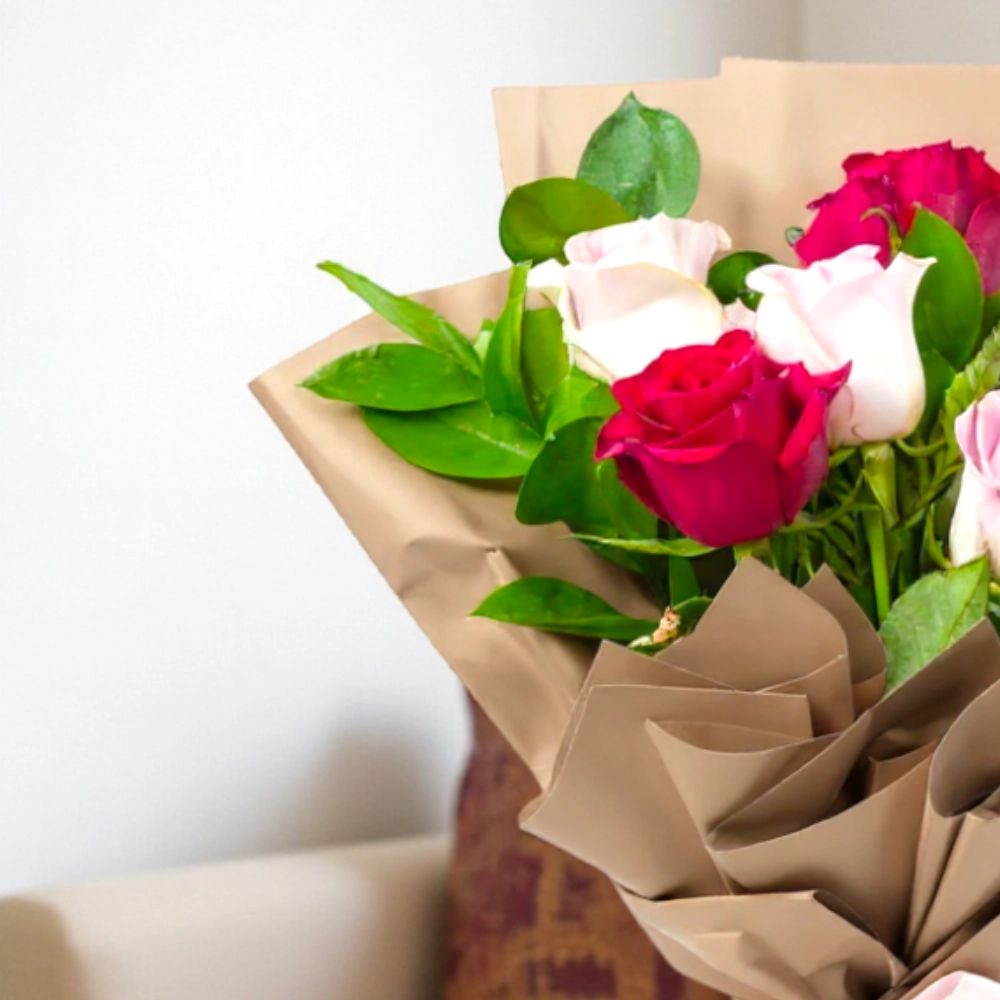 A bouquet of 6 red and Pink roses in a nice wrapping