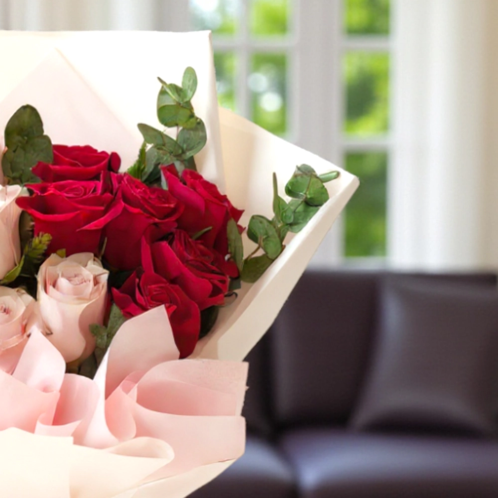 red and pink rose bouquet